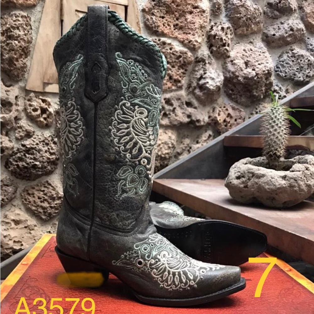 Corral Boots A3579